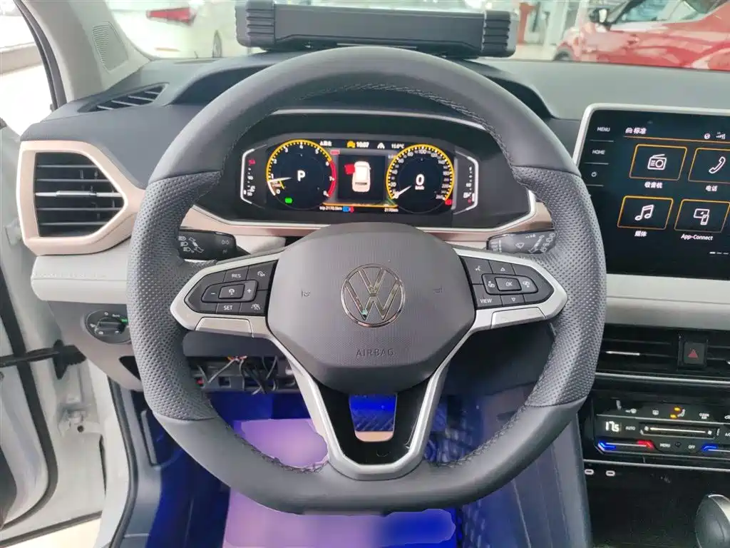 Volkswagen Tharu 2024 300TSI 2WD Full Moon Edition фото 11