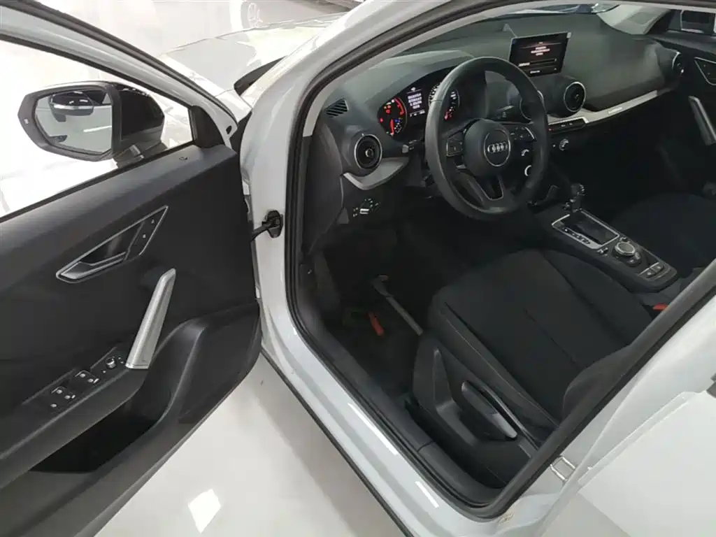 Audi Q2L 2021 35 TFSI Progressive Dynamic фото 16