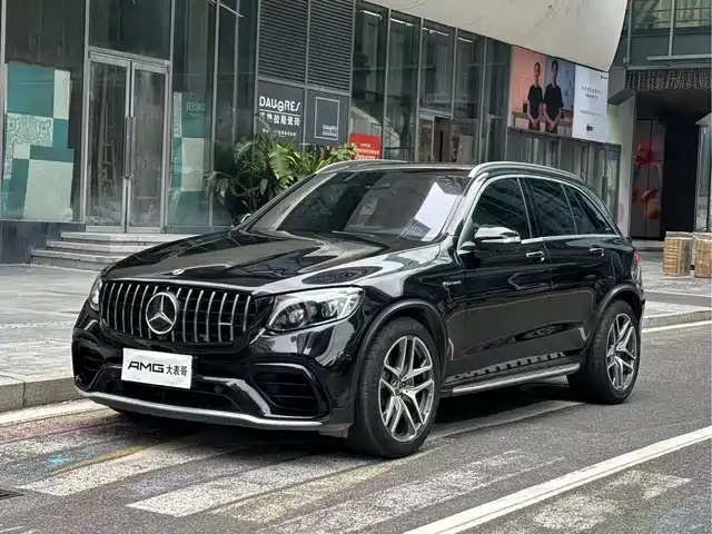 MERCEDES-BENZ GLC AMG