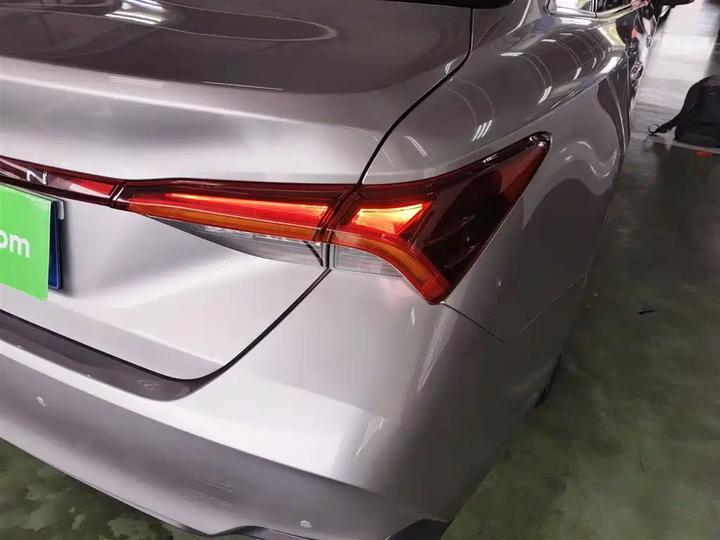 Toyota Avalon 2022 2.0L Luxury Edition фото 8