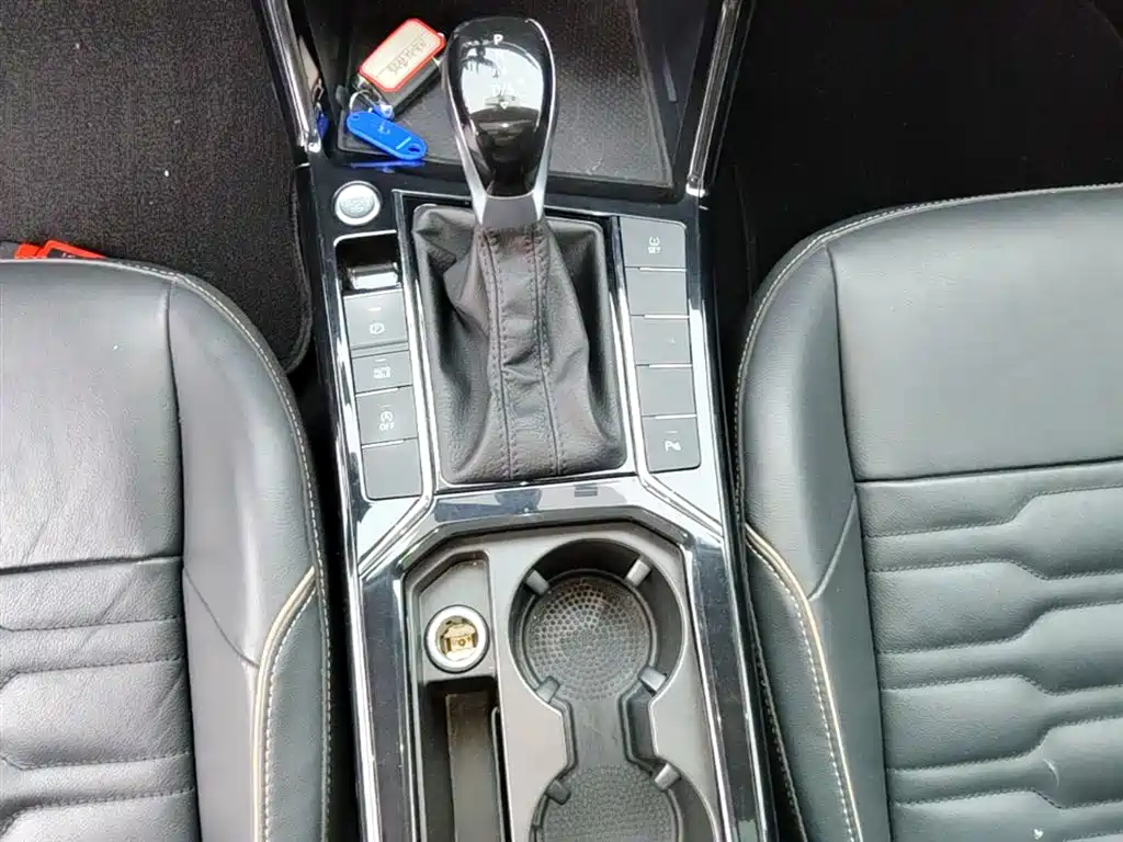 Volkswagen Passat 2019 330TSI Elite Version China VI фото 14
