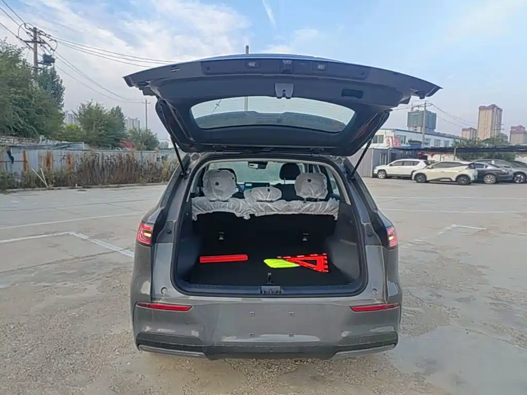 Фото 19 - Geely Galaxy Galaxy E5