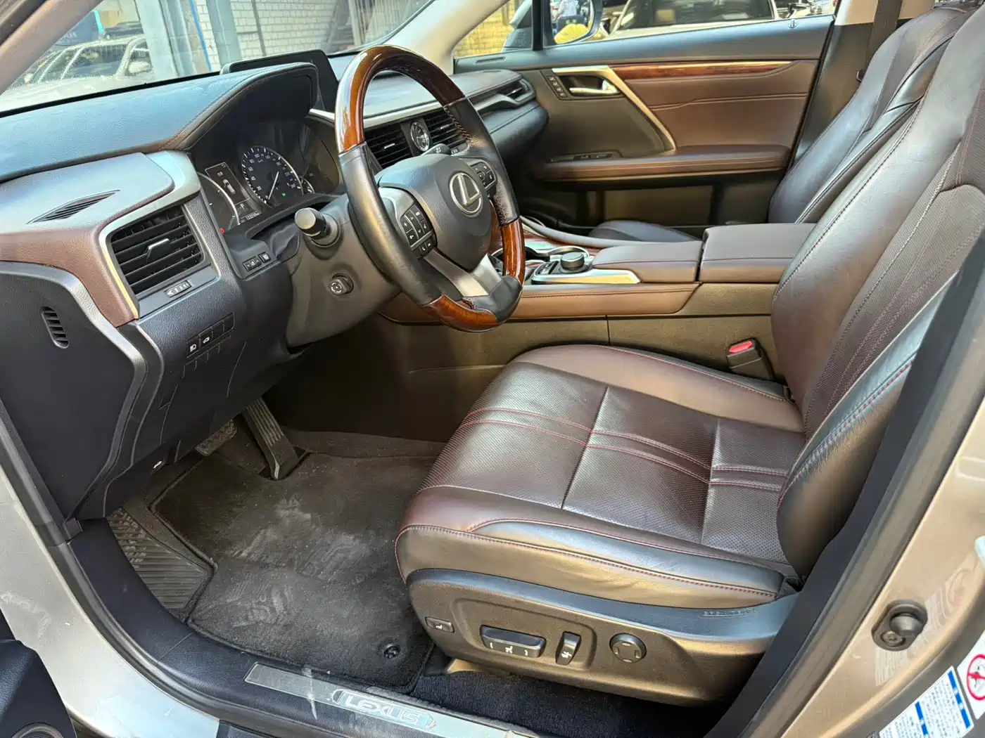 Lexus RX 2016 450h 4WD Luxury Edition фото 22