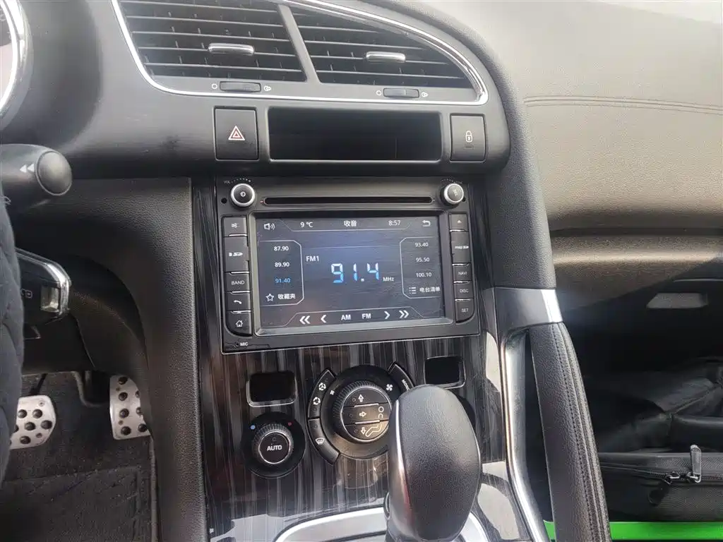 Peugeot 3008 2015 1.6THP Automatic Trend Edition фото 9