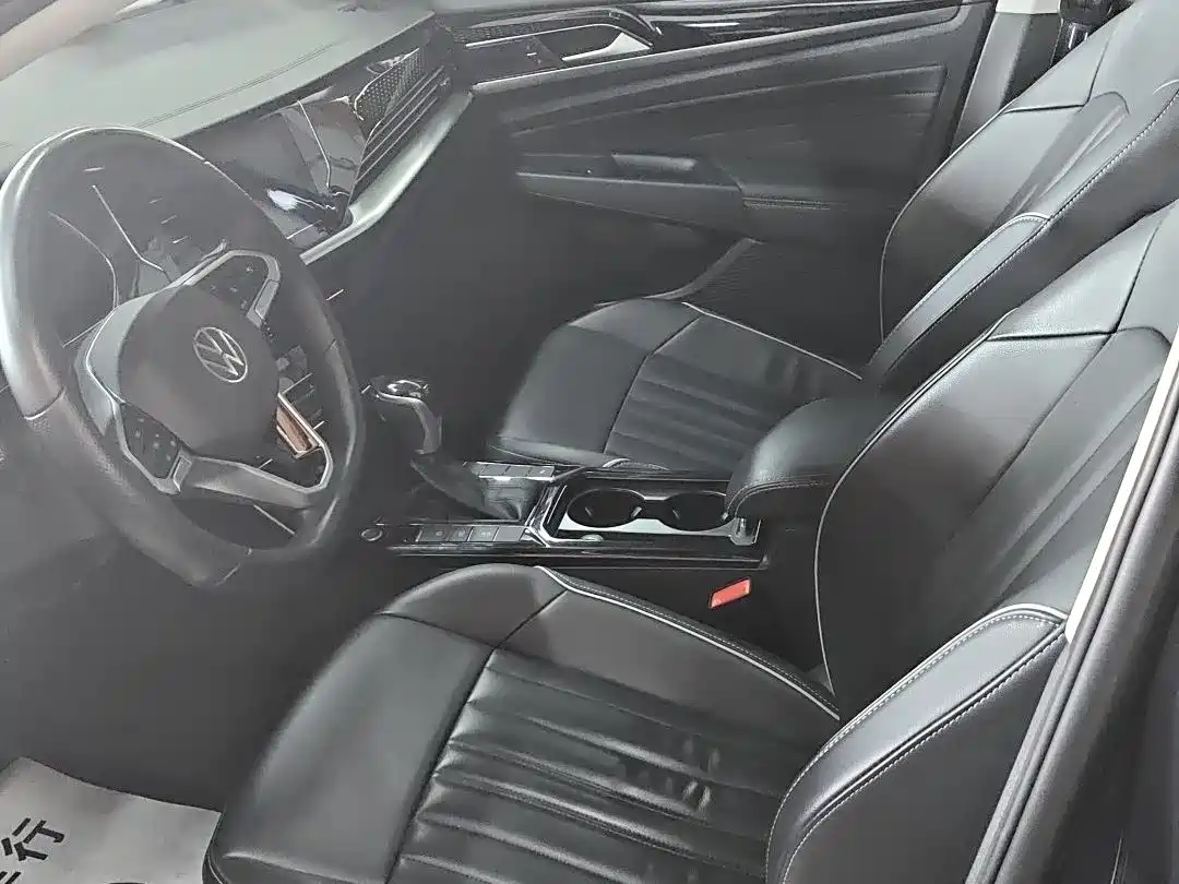 Volkswagen Passat 2023 Facelift 330TSI Elite Edition фото 8