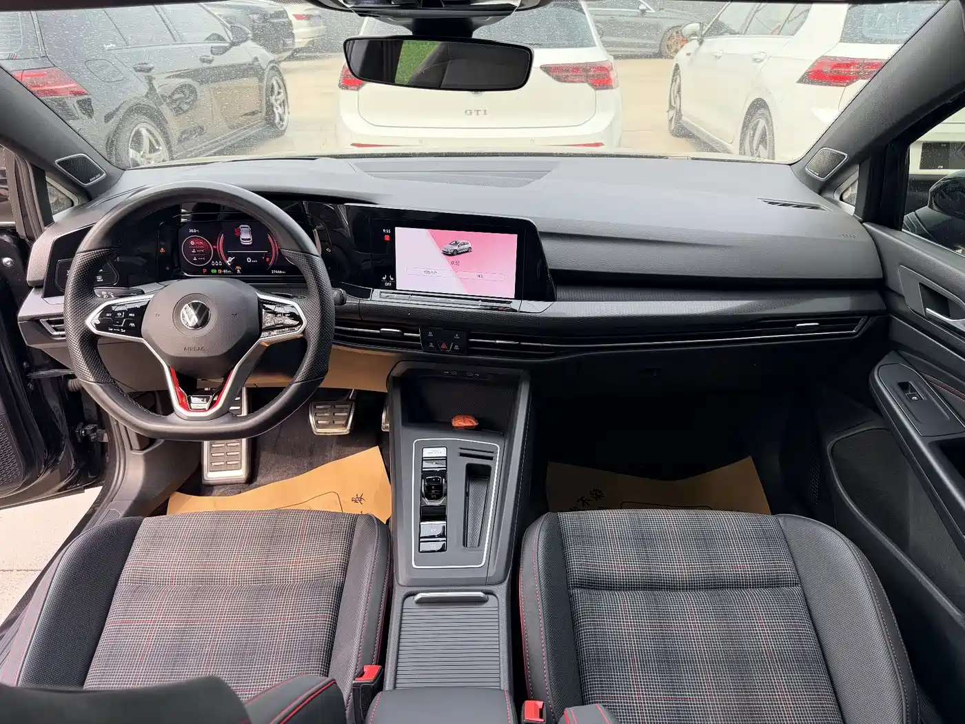 Volkswagen Golf GTI 2021 380TSI DSG GTI фото 7