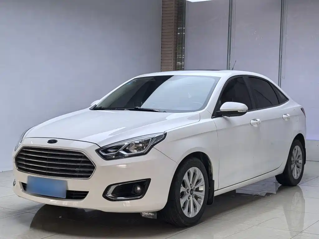 Ford Escort 2015 — пригон из Китая