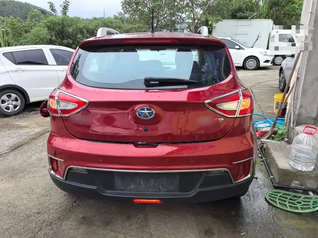 Фото 6 - JAC Refine S2