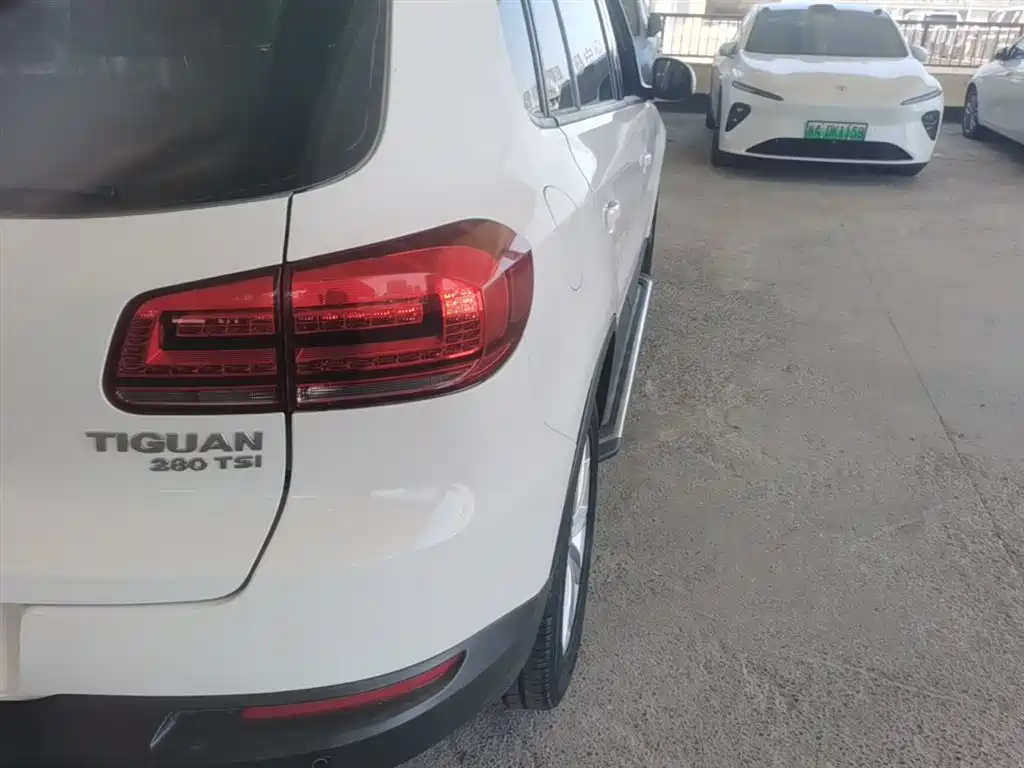 Volkswagen Tiguan 2016 280TSI Automatic 2WD Silk Road Comfort фото 8