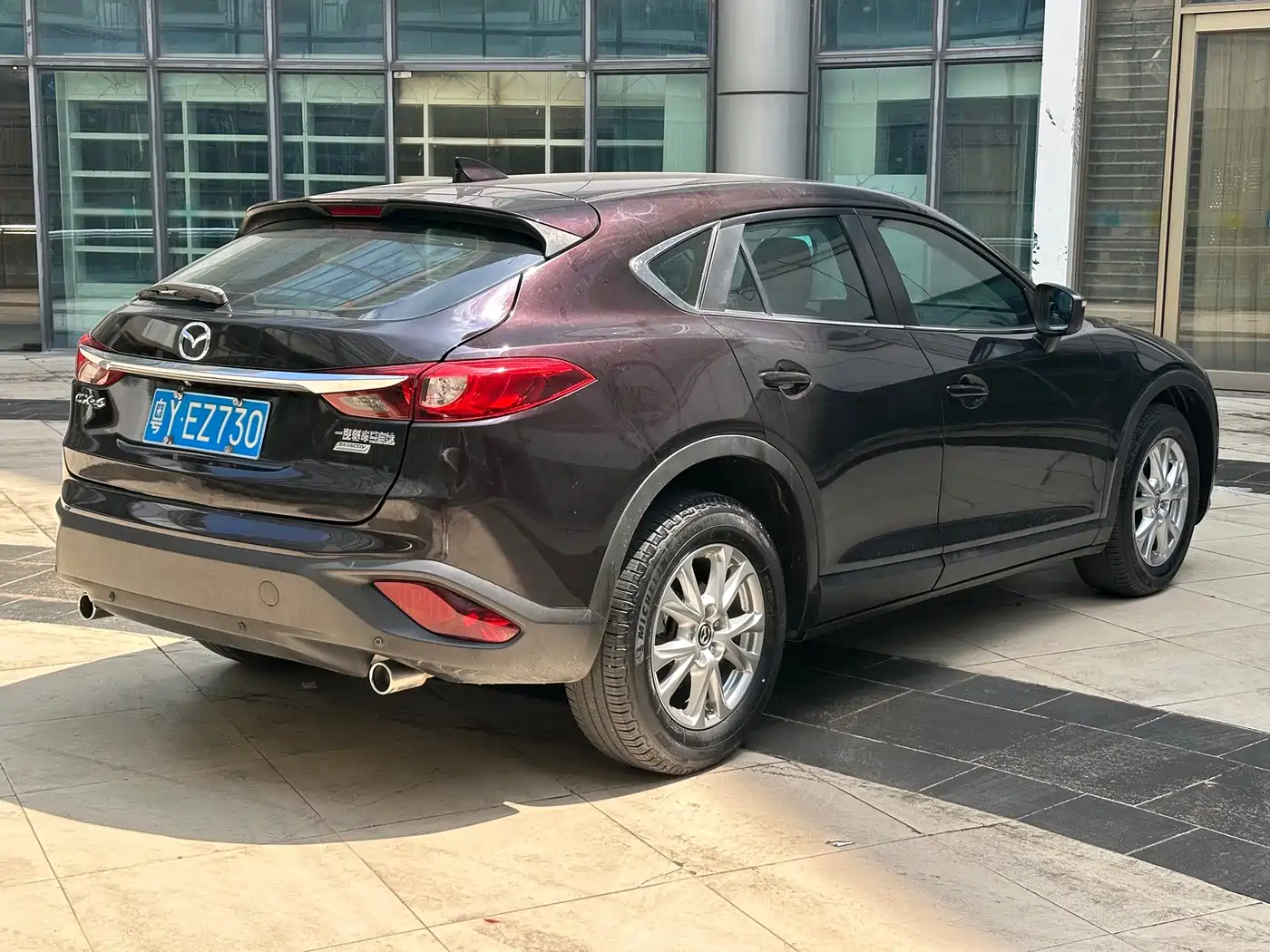Photo 4 - Mazda CX-4