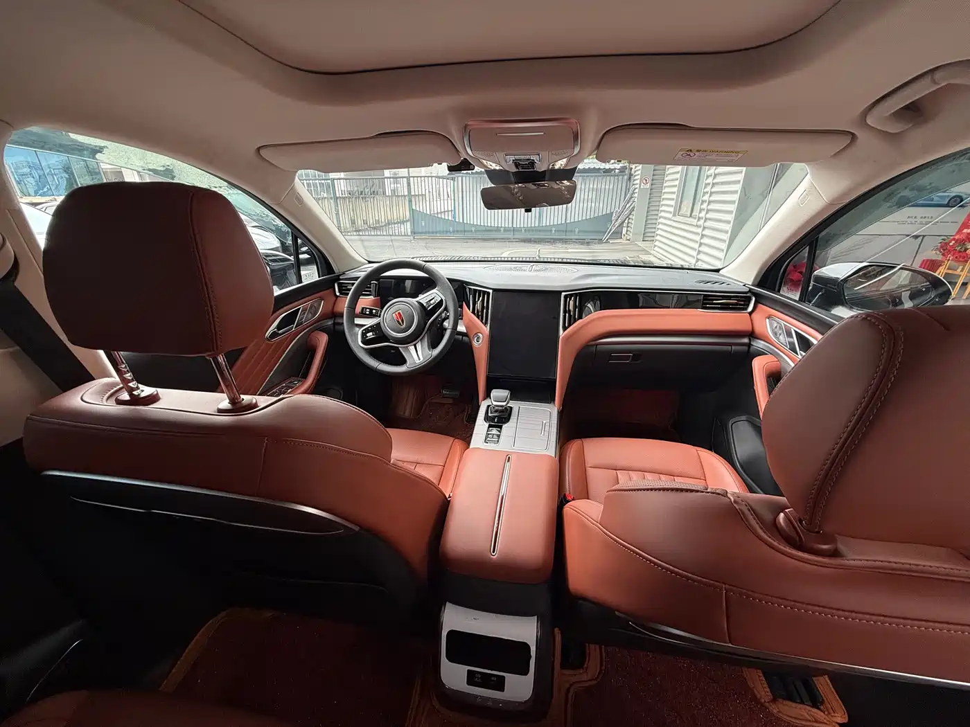 Hongqi HS7 PHEV 2025 2.0T PHEV 2WD Flag Enjoy Edition (6-seater) фото 8