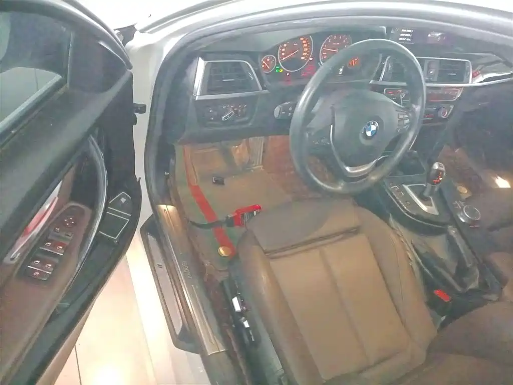 BMW 3 Series 2019 320Li Fashion Type фото 16
