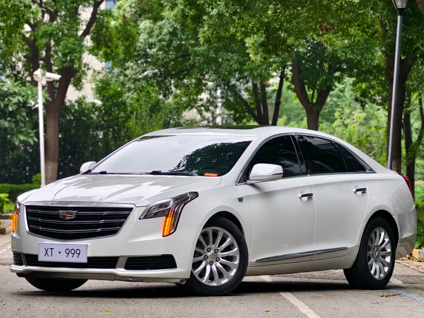 Cadillac XTS 2018 28T Technology