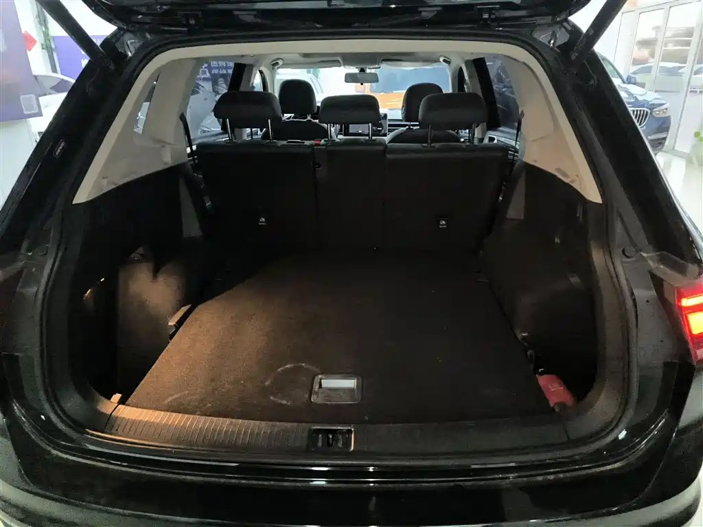 Volkswagen Tiguan L 2022 330TSI Automatic 2WD Smart Edition фото 19