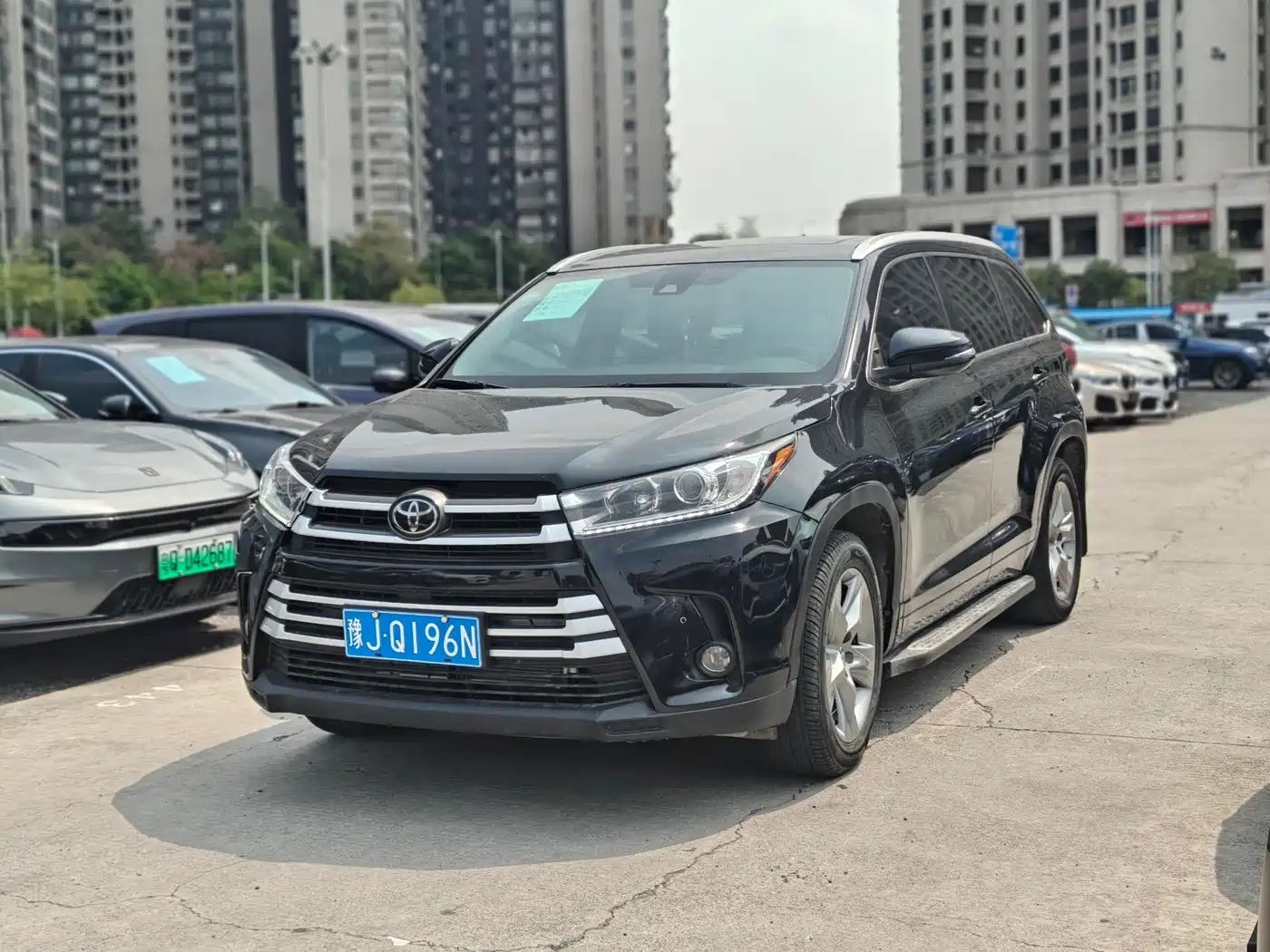 TOYOTA HIGHLANDER