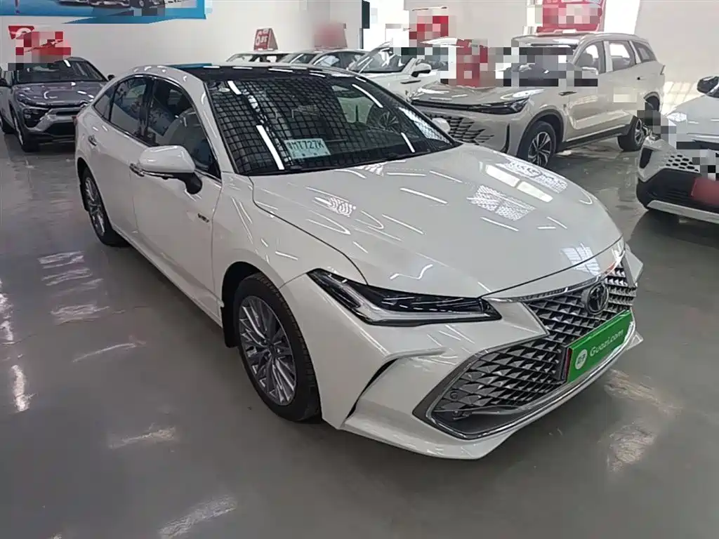 Toyota Avalon 2024 Model Hybrid 2.5L XLE Prestige Edition фото 4