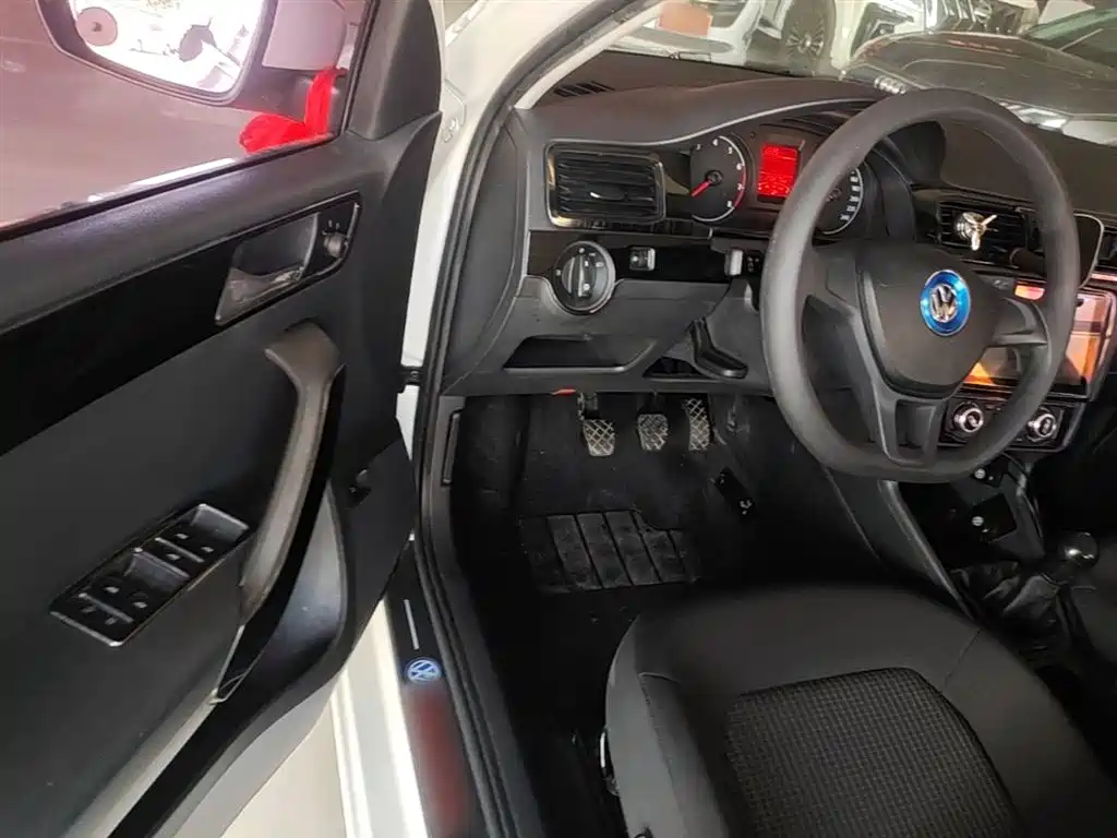 Volkswagen Santana 2018 1.5L Manual Trend Edition фото 16