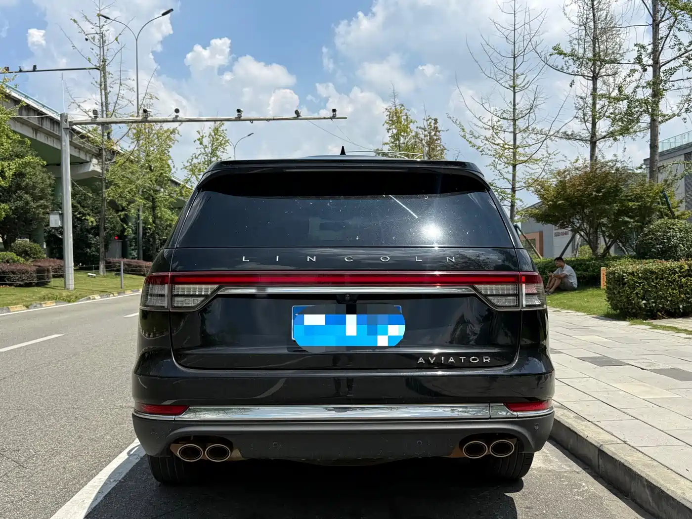 Фото 9 - Lincoln Aviator