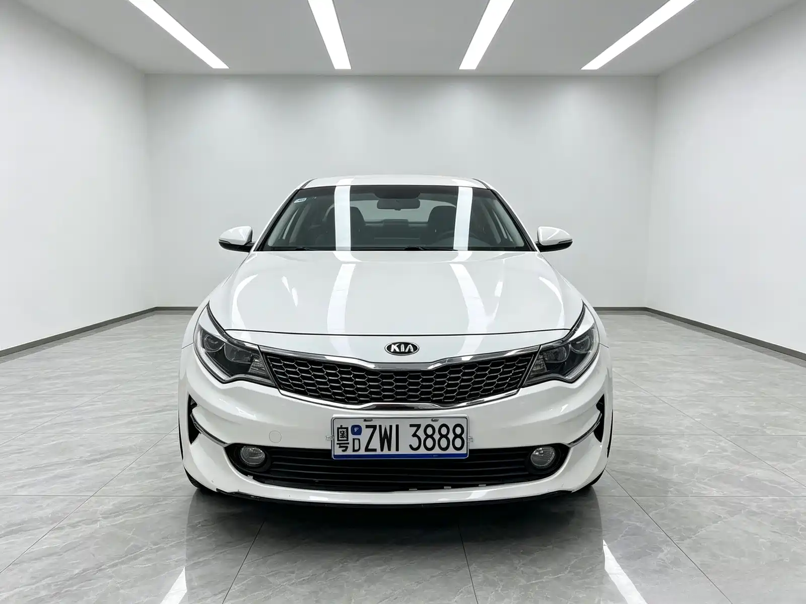 Фото 3 - Kia K5
