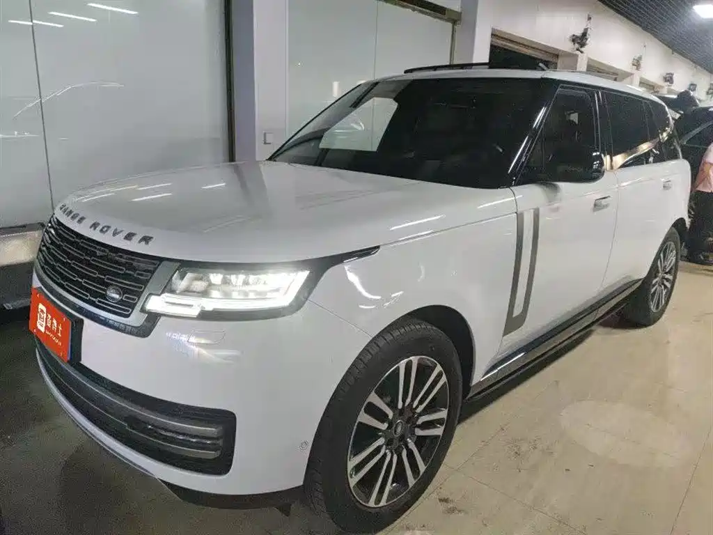 Land Rover Range Rover 2024 3.0 L6 400PS Golden Age Extended