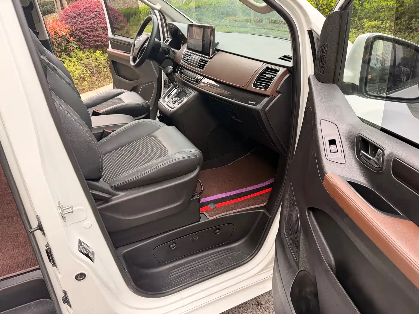 SAIC Maxus Maxus G10 2019 PLUS 2.0T Auto Elite China VI фото 21