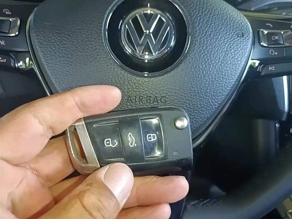 Volkswagen Passat 2017 330TSI DSG Prestige фото 9