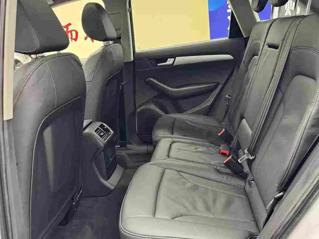 Audi Q5 2012 2.0TFSI Technology фото 8