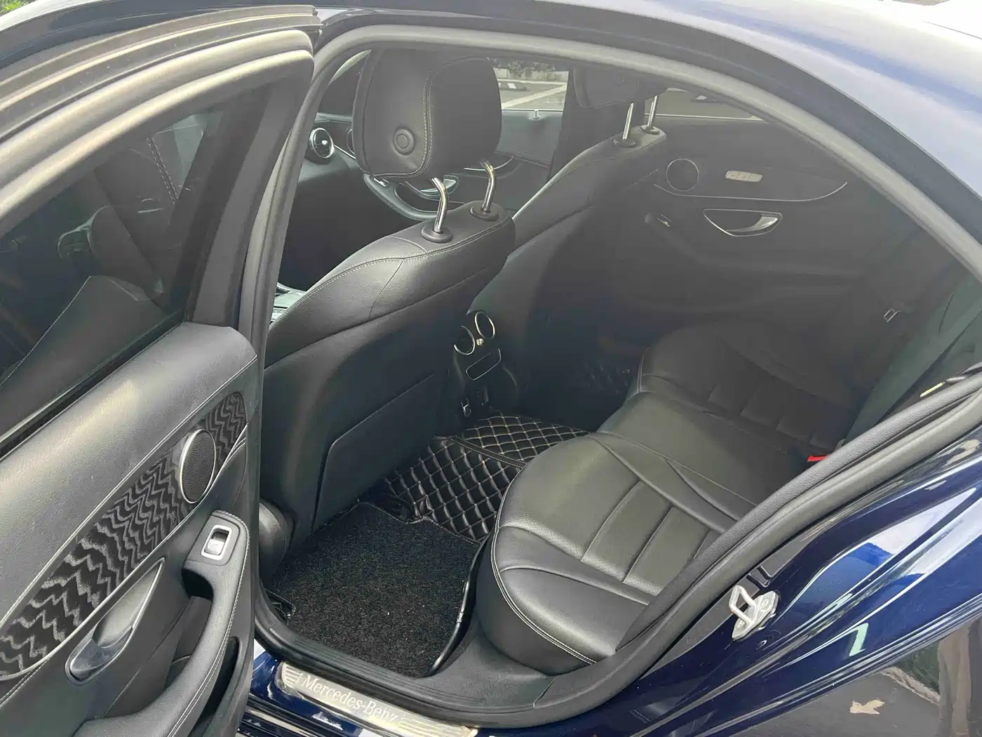 Mercedes-Benz C-Class 2020 C 260 L Sport фото 6