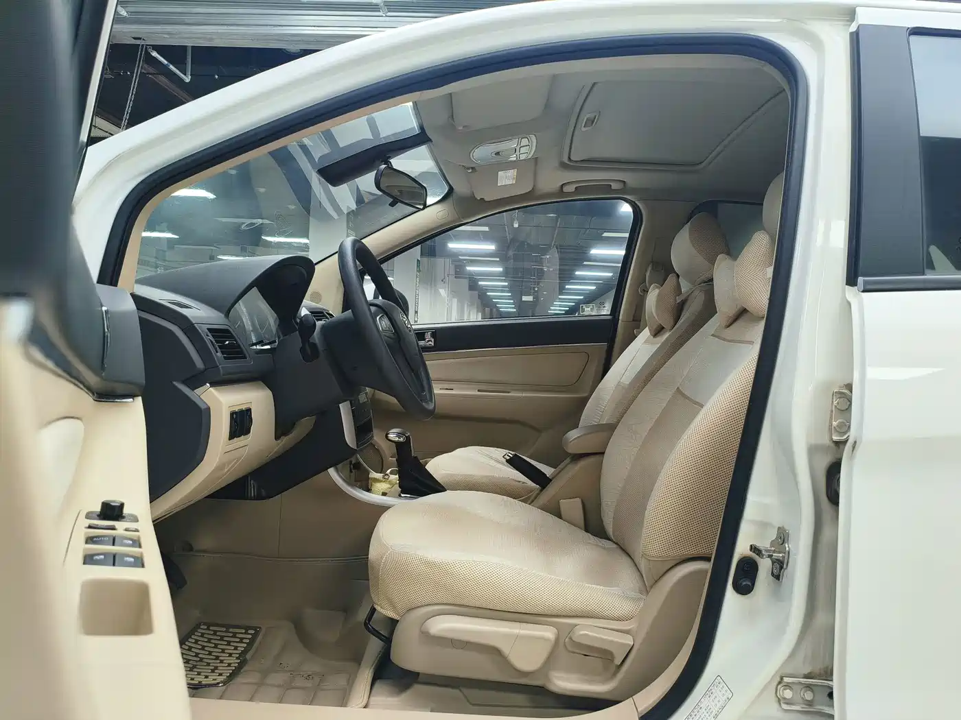 BAIC E-Series 2014 2012 Hatchback 1.5L Automatic Leshang Edition
