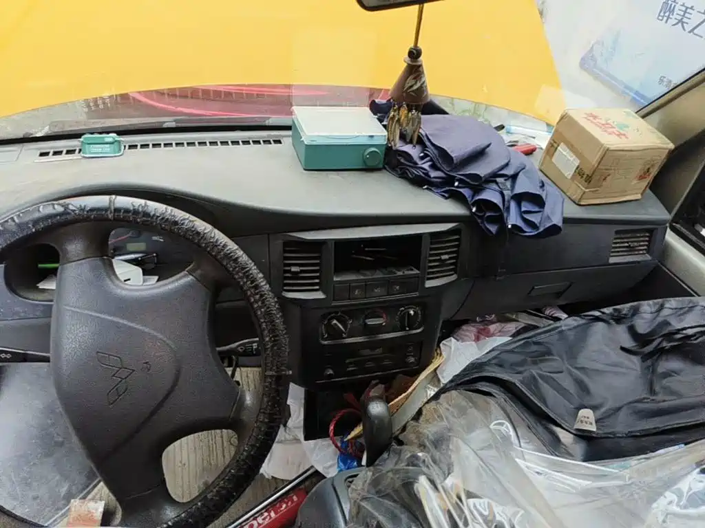 Wuling Motors Wuling Zhiguang 2010 2010 Model 1.0L Career Edition