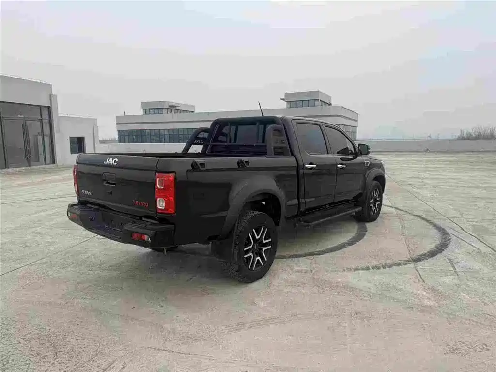 JIANGQI GROUP JAC T8