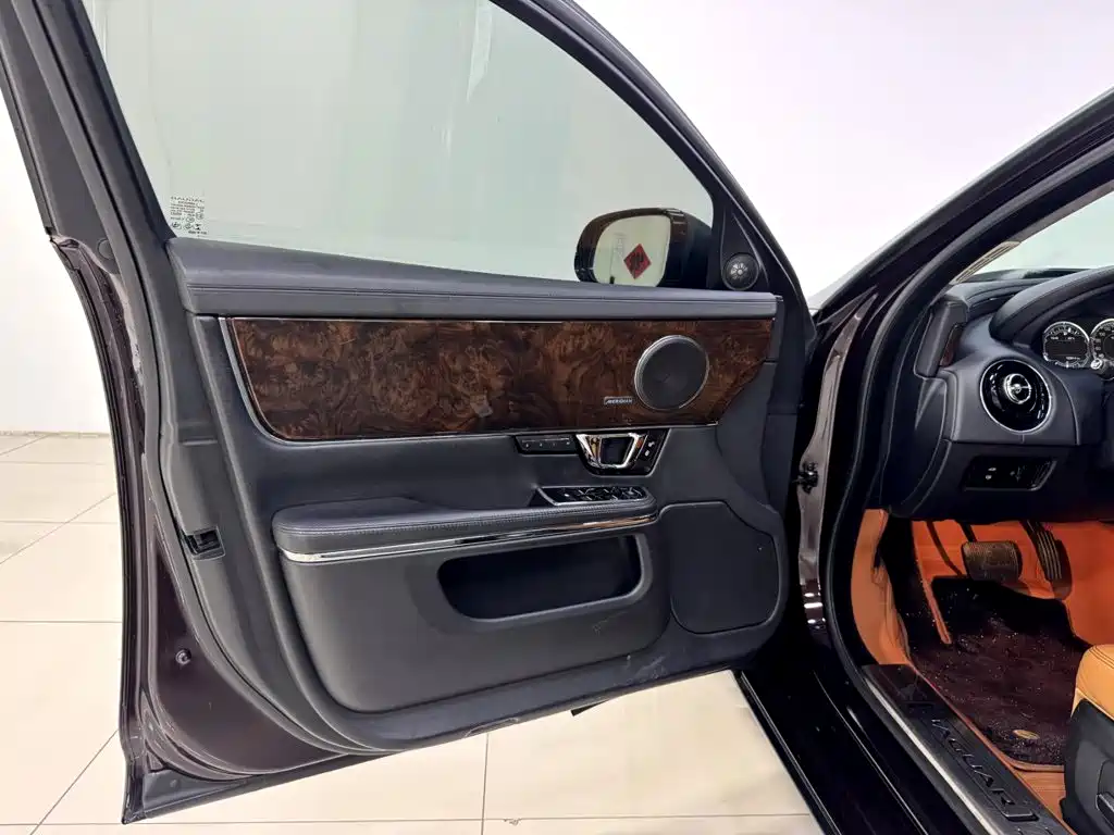 Jaguar XJ 2014 2014 XJL 3.0 SC 4WD Premium Business Edition