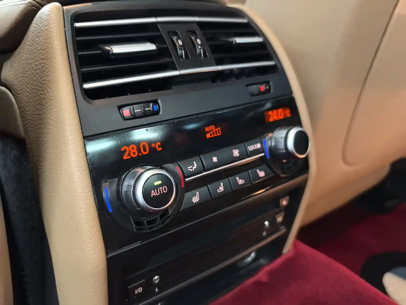 BMW 7 Series 2009 730Li Luxury фото 12