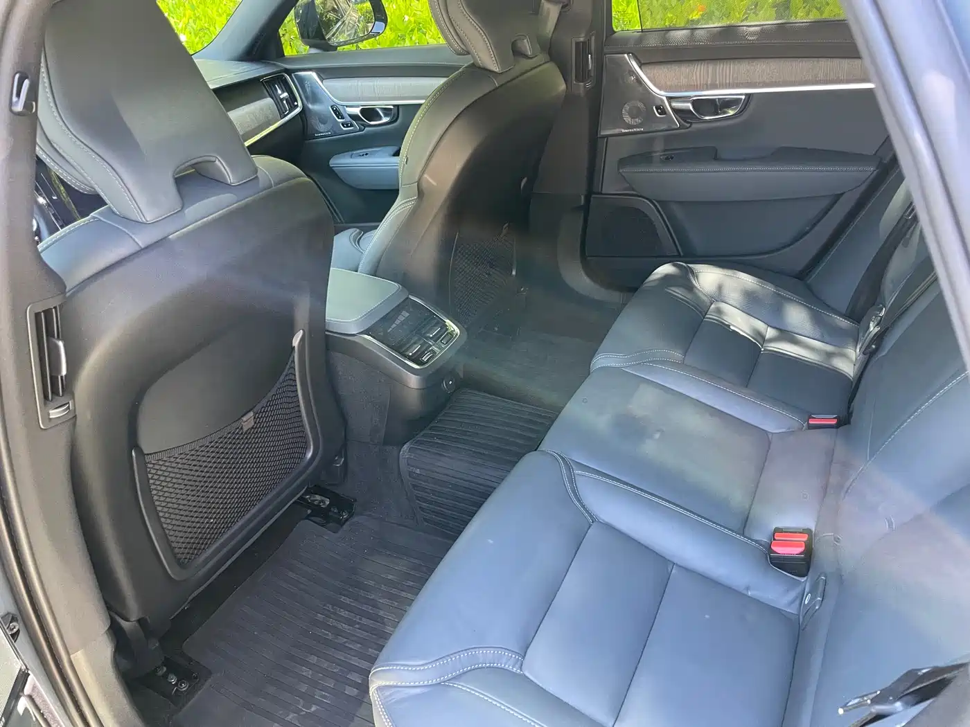 Volvo V90 2022 Cross Country B5 AWD Inscription фото 4