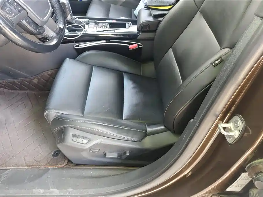 Peugeot 508 2015 1.8THP Auto Flagship Edition фото 9