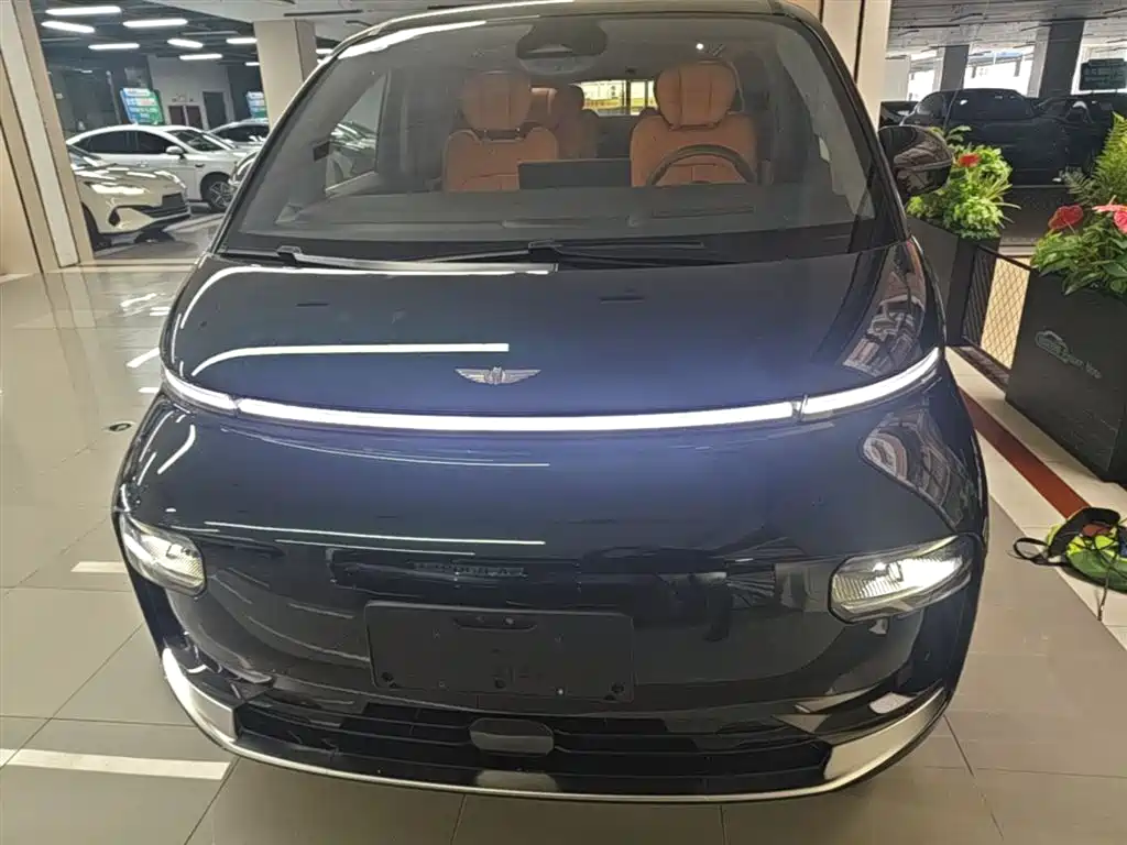 Geely Galaxy Yizhen L380 2025 Model 805km Flagship Edition AWD фото 2