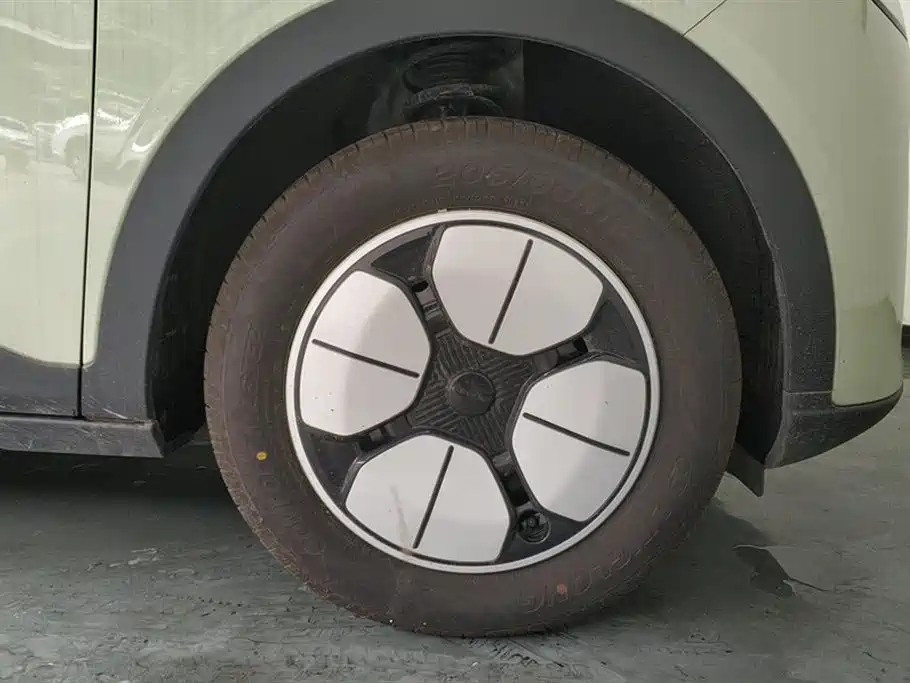 Geely Galaxy Starry Wish 2026 Edition 310km Youth Version фото 6