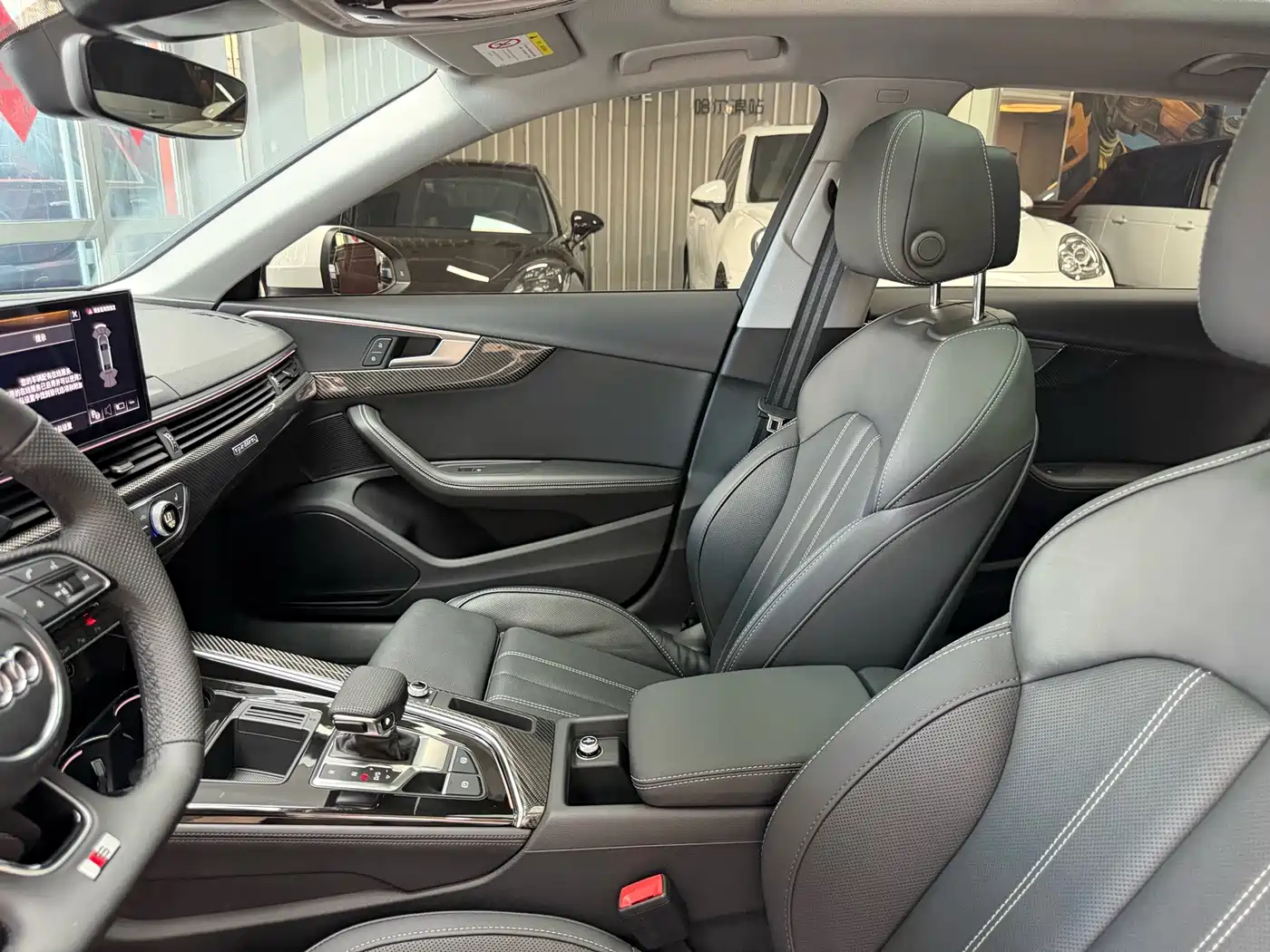 Audi A4L 2023 40 TFSI Luxury Sport фото 20