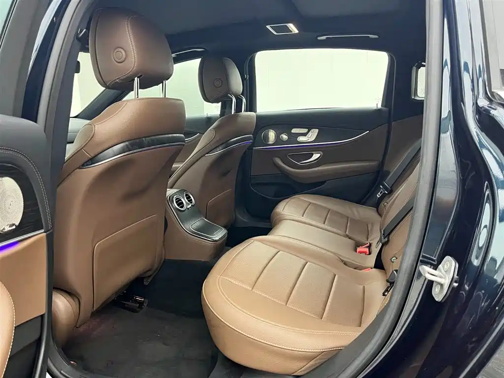 Mercedes-Benz E-Class 2023 E 300 L Luxury фото 7