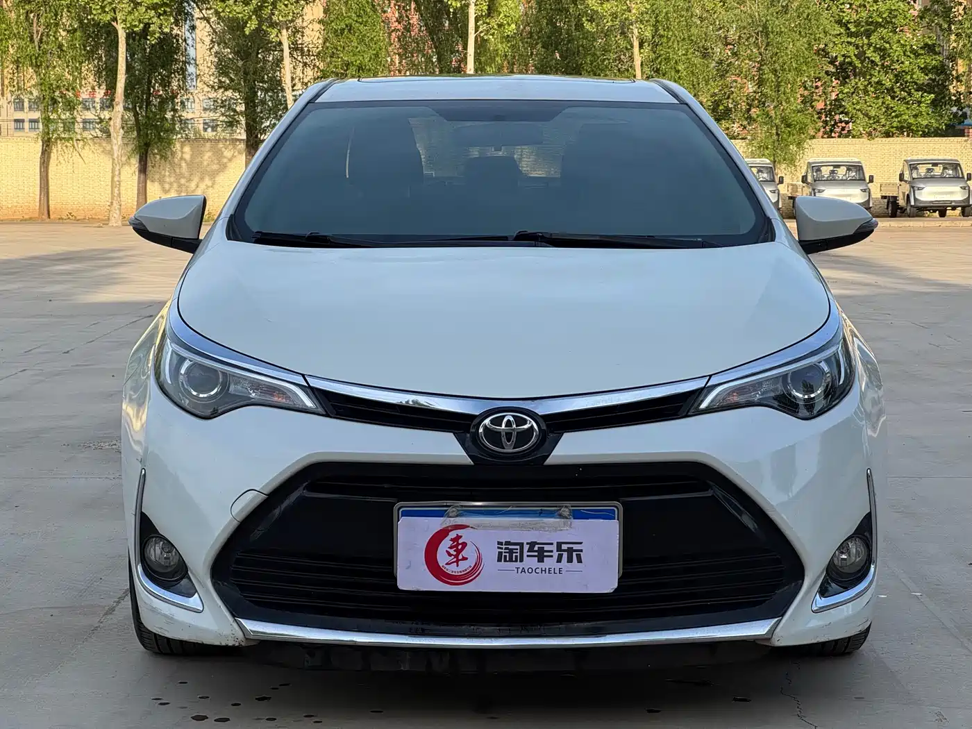 Toyota Levin 2017 1.2T V CVT Luxury Edition фото 2