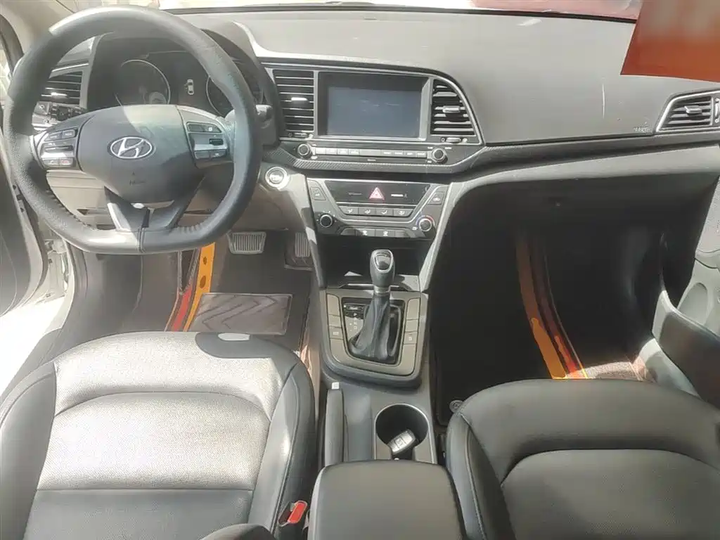 Hyundai Elantra 2018 1.4T DCT Dynamic·Vitality Model фото 10