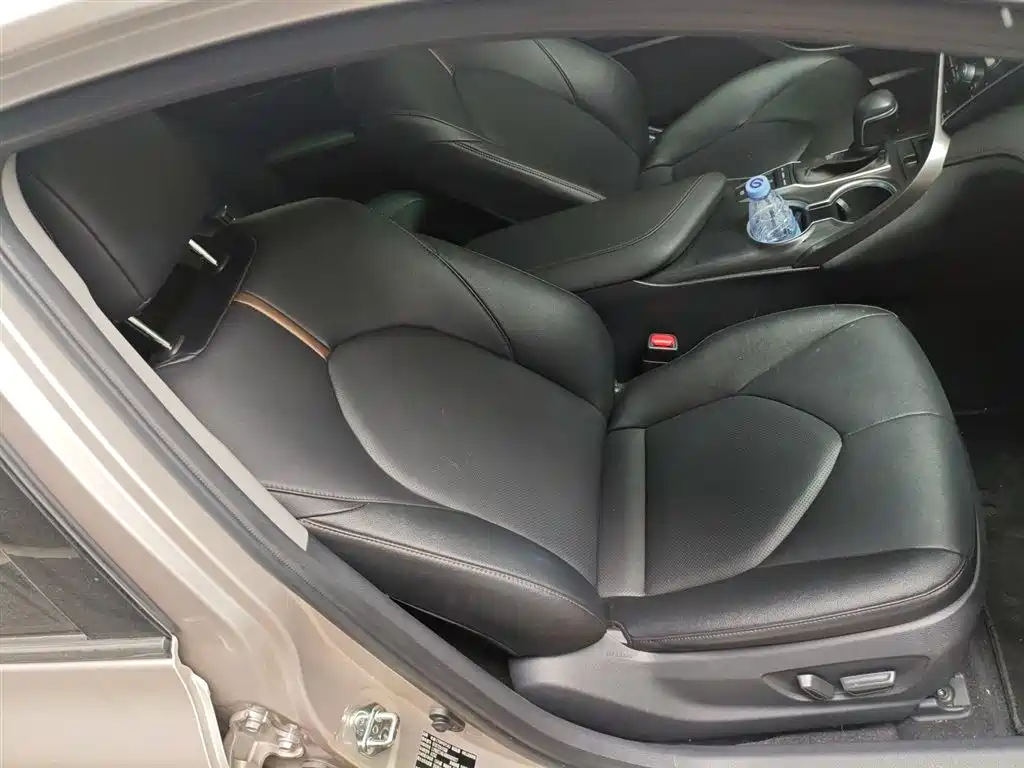 Toyota Camry 2021 2.5G Luxury Edition фото 20