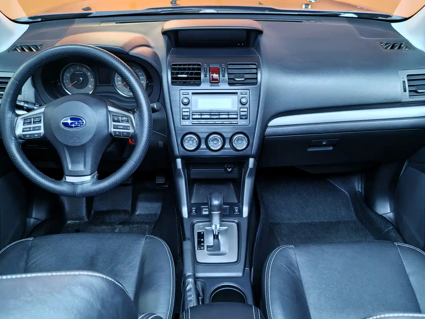 Subaru Forester 2013 2.0i Automatic Luxury Edition фото 20