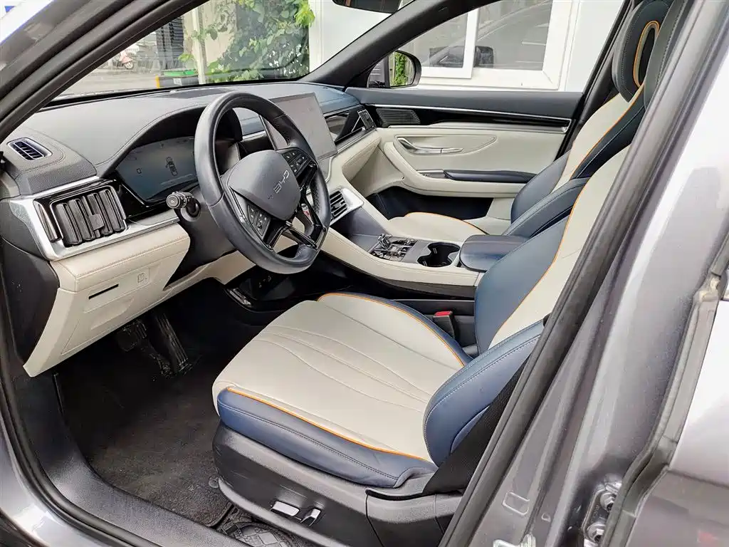 BYD Song PLUS PHEV 2024 Glory Edition DM-i 110km Flagship фото 7