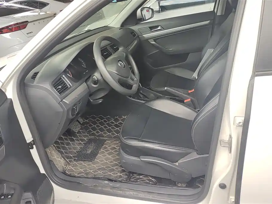 Volkswagen Lavida 2017 1.6L Automatic Trend Edition фото 9