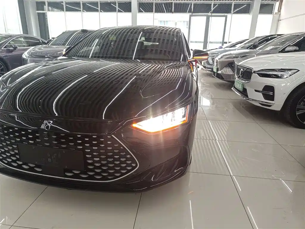 BYD Han 2024 DM-i Glory Edition 121KM Premium фото 18