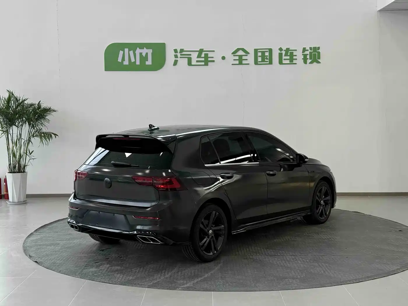 Volkswagen Golf 2023 280TSI DSG R-Line Lite фото 4