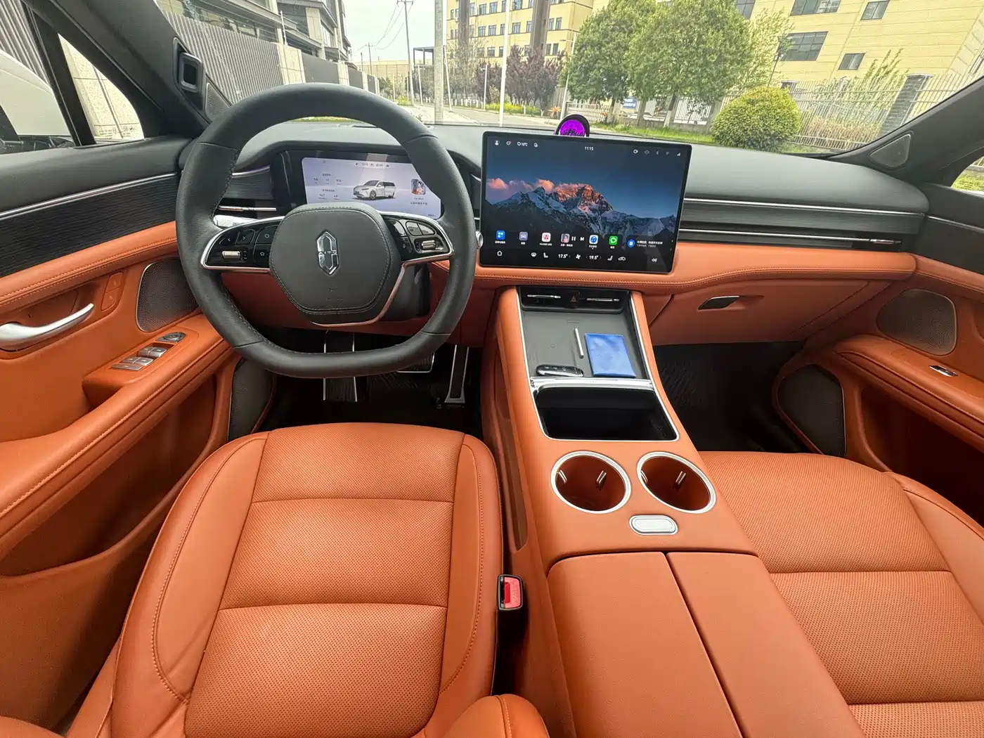AITO Wenjie AITO M5 2025 Extended Range Ultra AWD фото 9