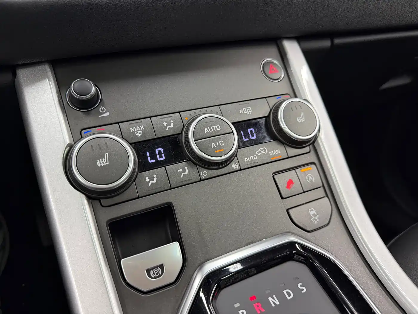 Land Rover Range Rover Evoque 2016 2.0T PURE Style фото 16