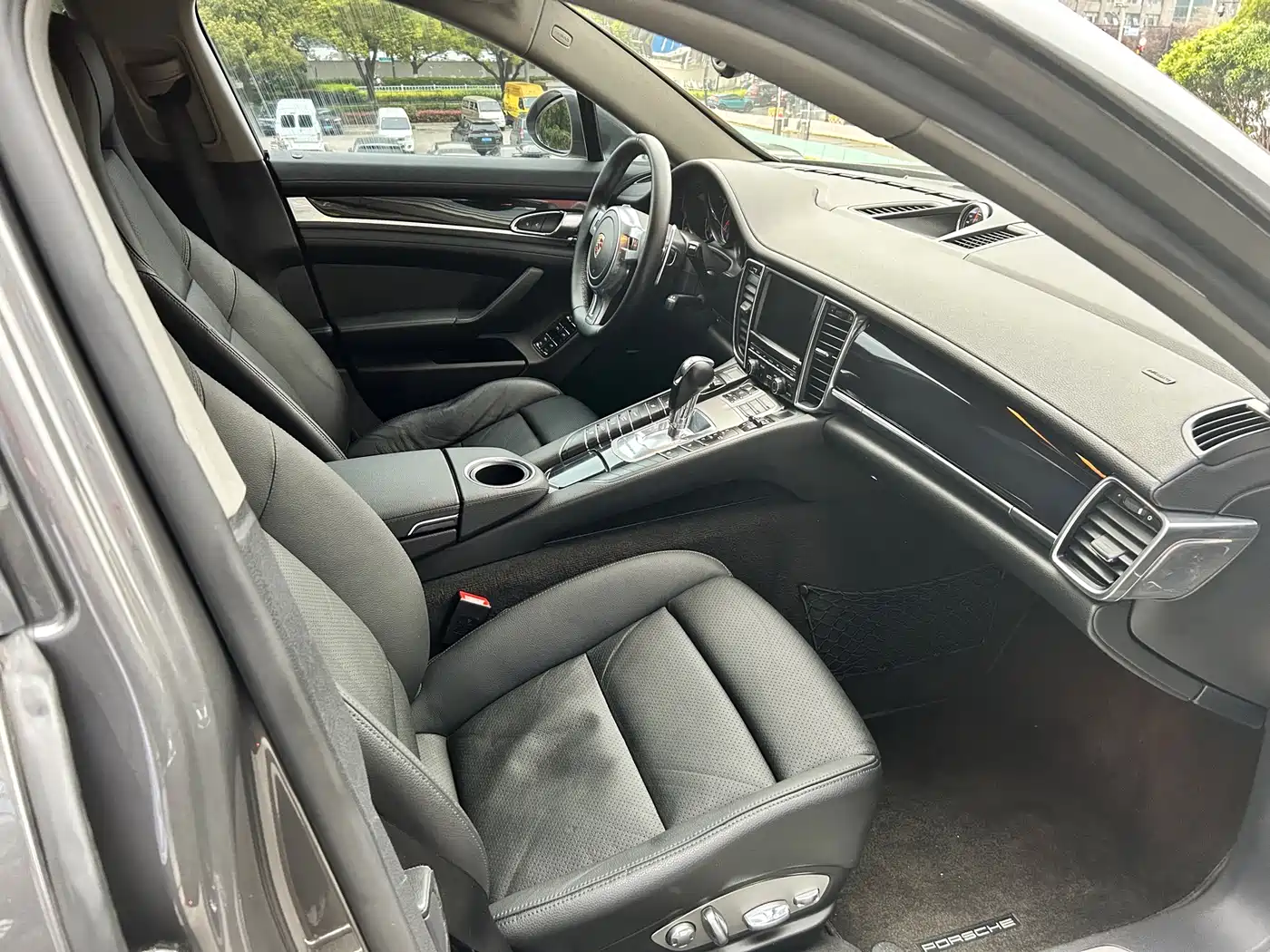 Porsche Panamera 2014 Panamera 4 3.0T фото 11